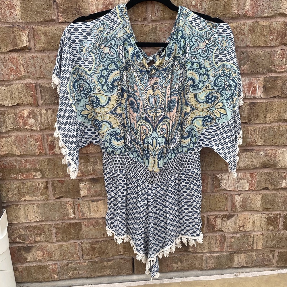 Joe & Elle cold shoulder romper